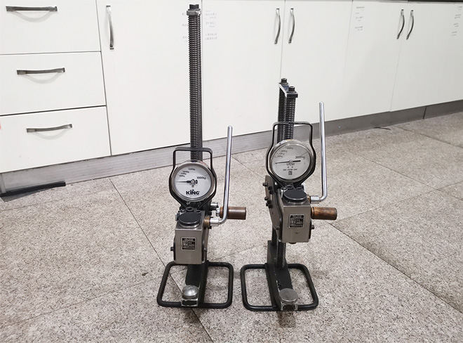 Brinell hardness tester